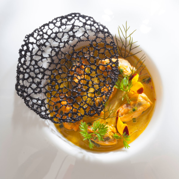 recette de moules de Bouchot en royale marinées au curcuma frais par le chef Édouard Mignot