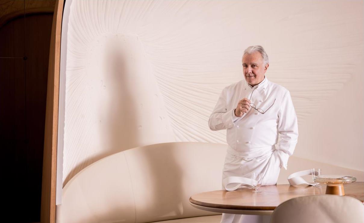 Alain Ducasse ouvrira courant mars 2016 le café contemporain Ore au sein du château de Versailles_© Anthony Florio