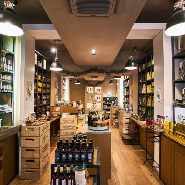 magasin A l'Olivier Lyon 6ème, vente d'huiles d'olives françaises, d'épices rares, vinaigres d'exception et beaucoup d'autres produits