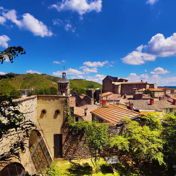 hôtel de la villeon à tournon sur rhône en ardèche, proche de tain l'hermitage. Hôtel 4 étoile luxe et charme confidentiel.