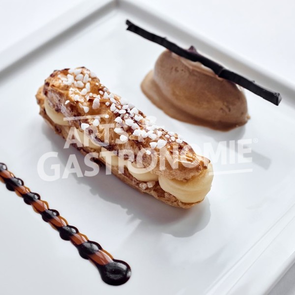 Eclair tropézienne et sorbet cacao du chef Alexandre Cornu du restaurant les Téléphones du Fourvière Hôtel à Lyon