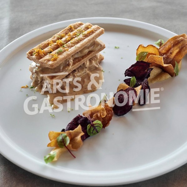 Millefeuille de veau à l'orange, légumes racines du chef Boris Nols du restaurant le jardin gourmand à craponne