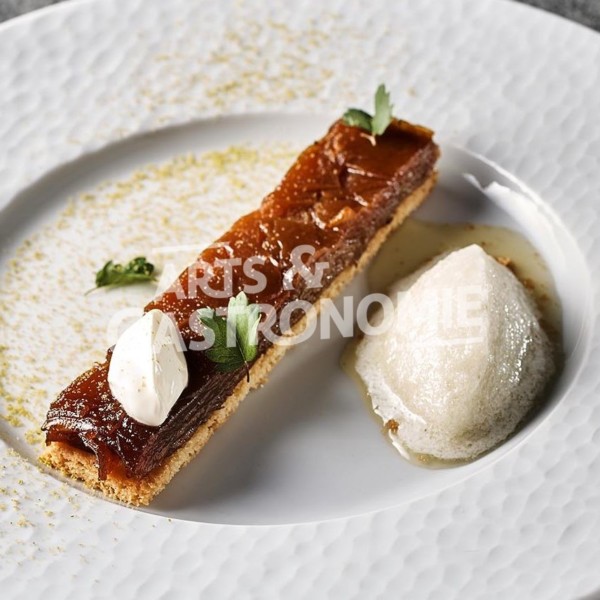 Pressé de pomme, sablé breton, sorbet cidre du chef Marc boissieux du restaurant l'inattendu à lyon