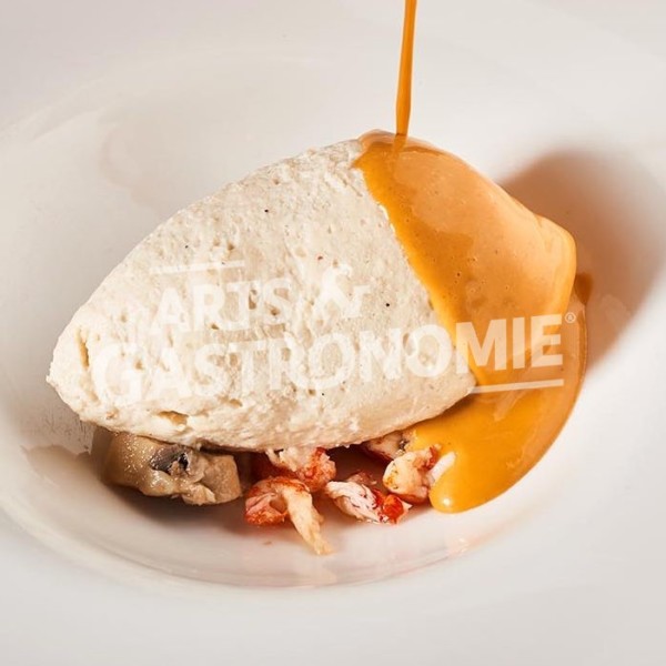Quenelle de brochet à la lyonnaise, sauce Nantua, restaurant Daniel et Denise du Chef Joseph Viola sur Lyon