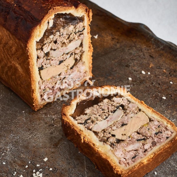 Pâté en croûte de foie gras de canard & ris de veau de lait. Champion du monde 2009, restaurant Daniel et Denise du Chef Joseph Viola sur Lyon