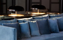 Bar le Barum de l'hôtel le Mariott de la cité internationale de Lyon avec cocktail et salle cosy