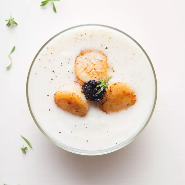 Velouté de chou-fleur, Saint-Jacques & Caviar