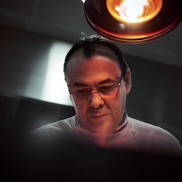 Christophe Roure, chef 2 étoile michelin du restaurant le Neuvième Art dans le 6ème arrondissement de lyon et meilleur ouvrier de france