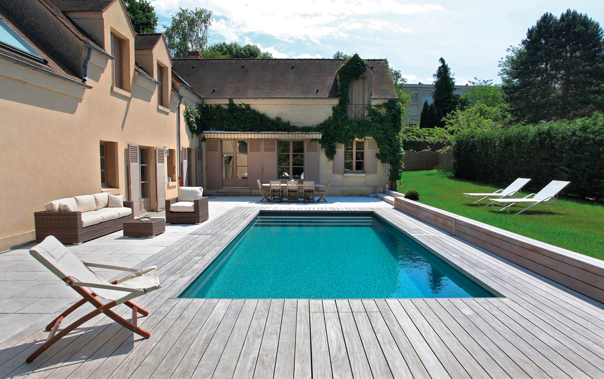 Piscine desjoyaux