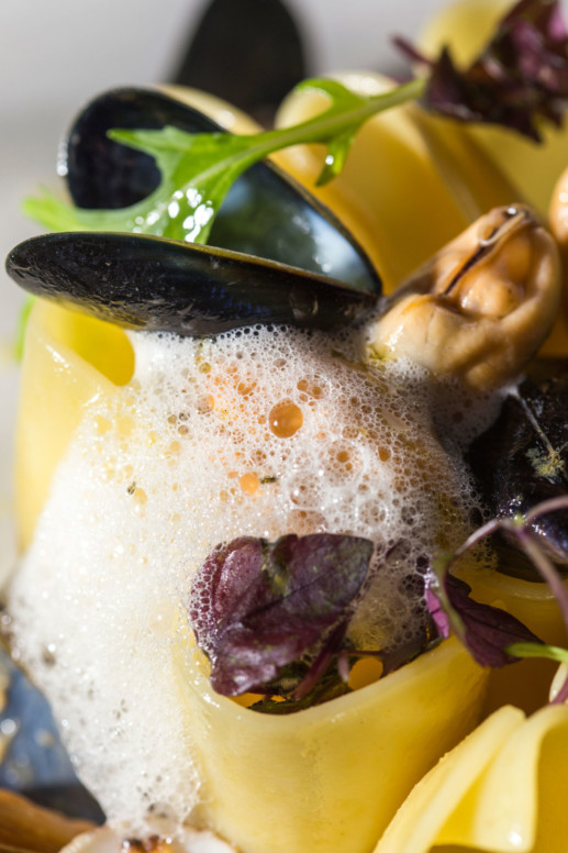Paccheri di Gragnano, coquillages et citronnelle