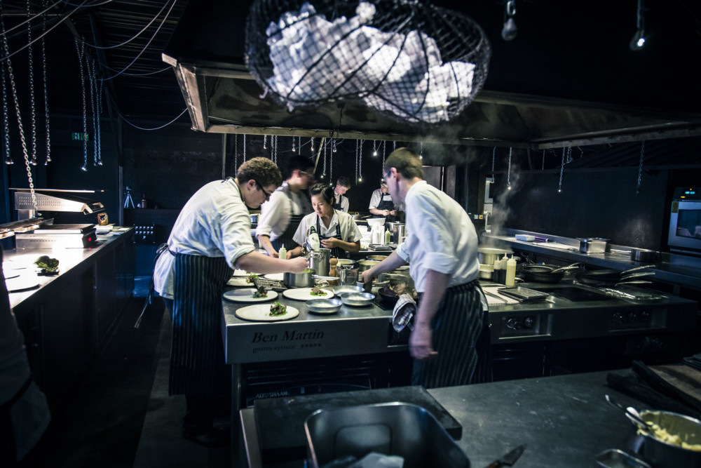 Alexandre Gauthier dans les cuisine de La Grenouillère