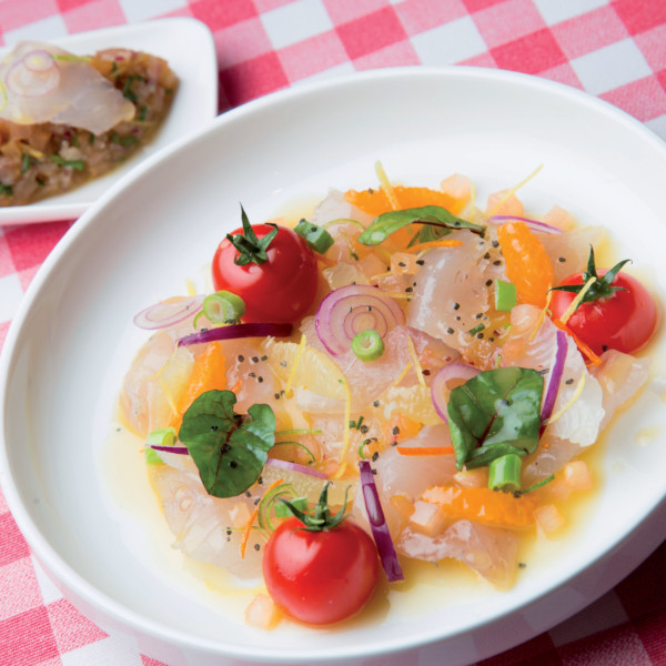 Céviche de dorade vierge de tomate aux agrumes condiment tomate - agrume