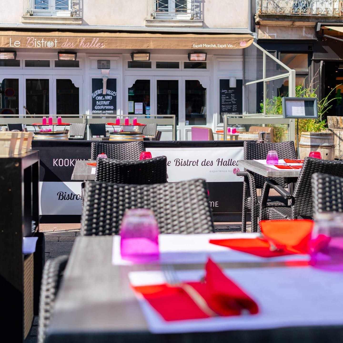Le Bistrot des Halles Un Bistrot contemporain à l’ambiance conviviale