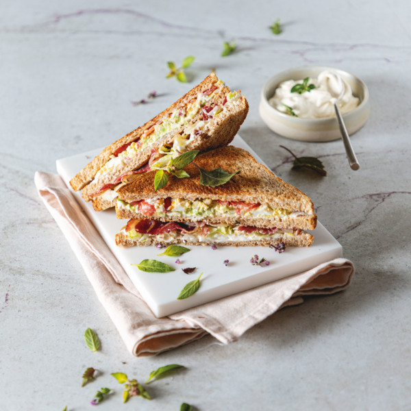 Club sandwich, pancetta grillée