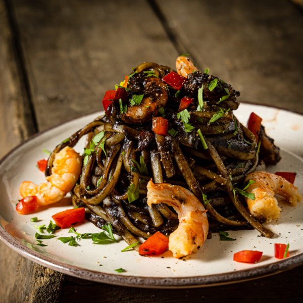 Linguines à l'encre de seiche