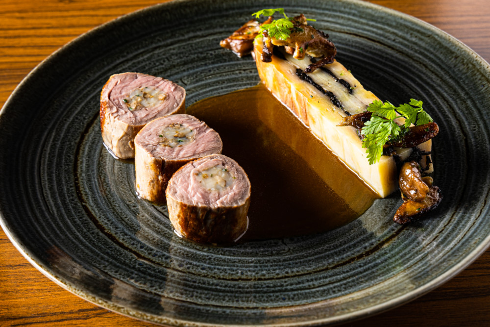 Médaillons de veau farcis aux Saint-Jacques et cèpes