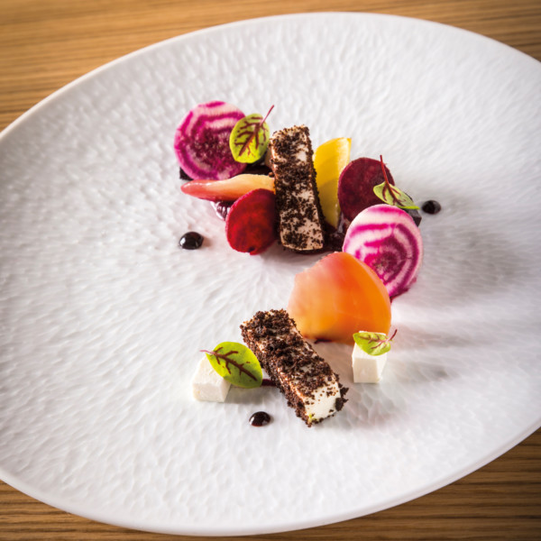 La table gastronomique qui ne cesse de surprendre