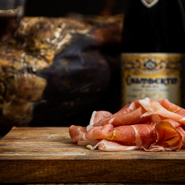 Thomas Collomb signe un jambon grand cru (2)