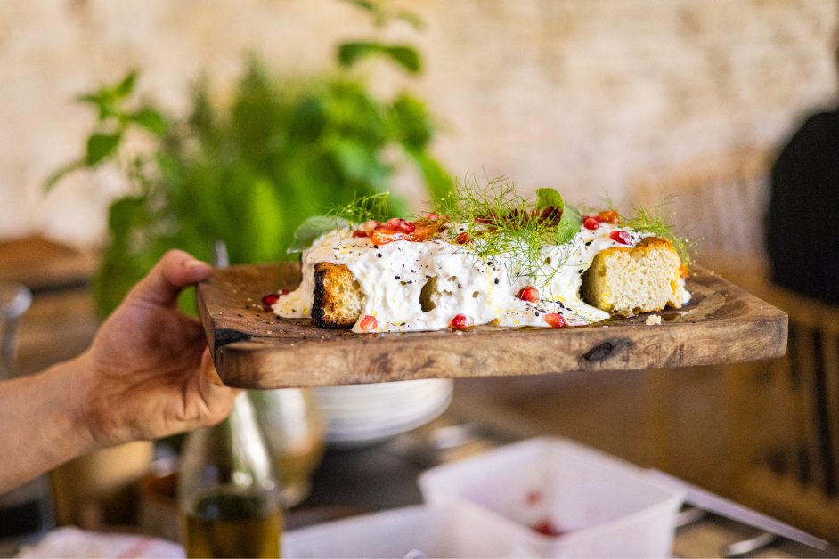 Ils ont remis le restaurant au milieu du village