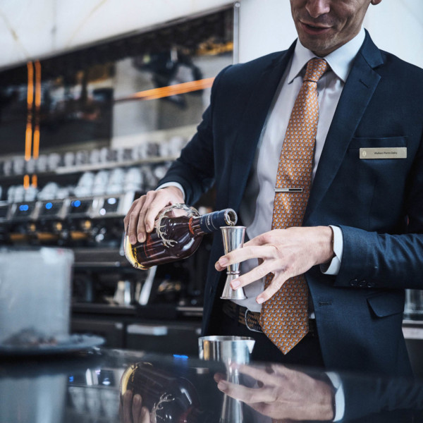 Wylliam Perrin-Deliry, Barman du Bar Le Dôme de l'Intercontinental de Lyon