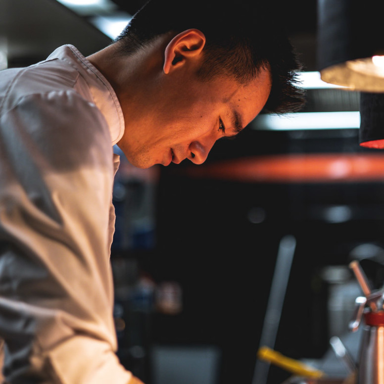 Le chef Dawei Wang