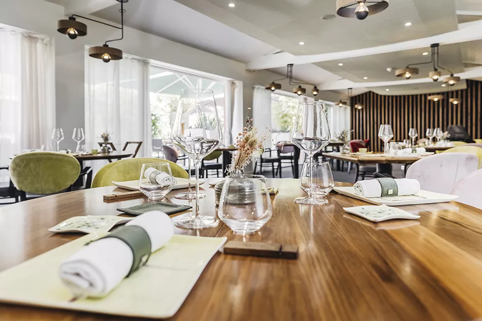 Hôtel-Restaurant gastronomique Le Carré d&rsquo;Alethius à Charmes-sur-Rhône (07)