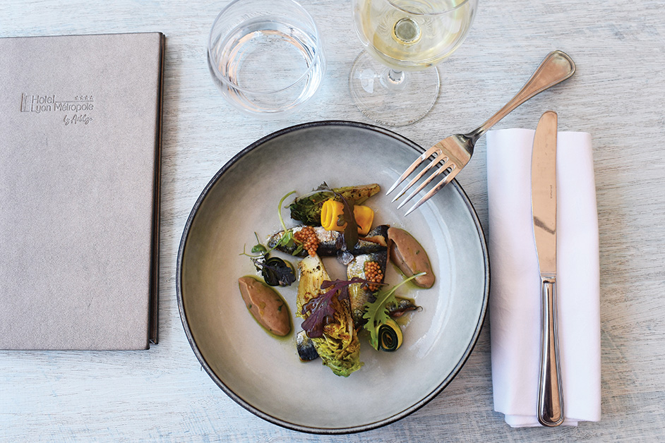 Table Brasserie Lyon Plage 2