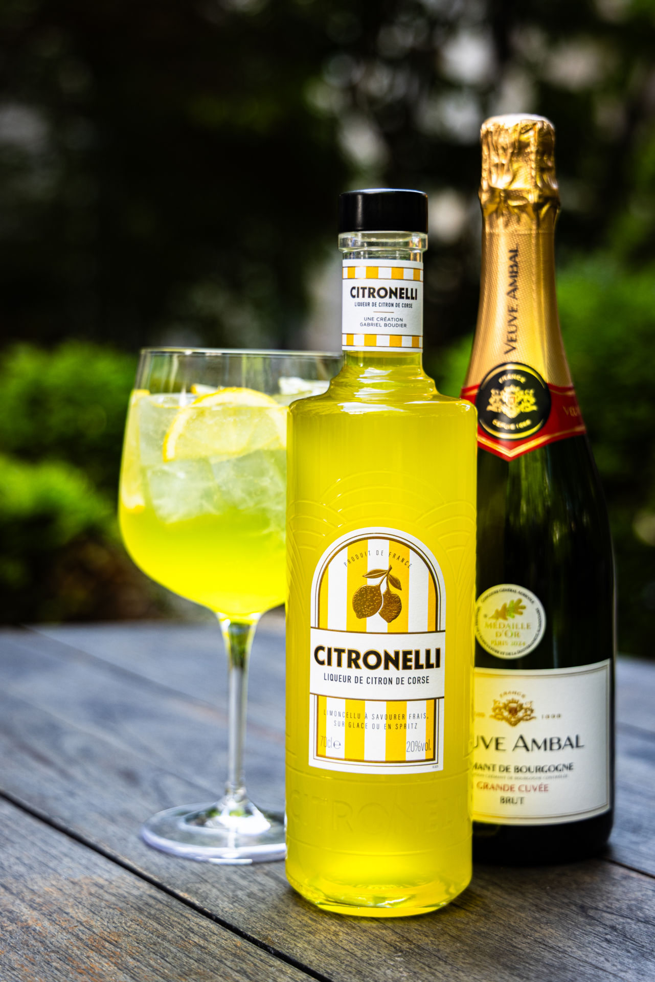 Recette : Citronelli Spritz au Crémant Veuve Ambal - Arts & Gastronomie