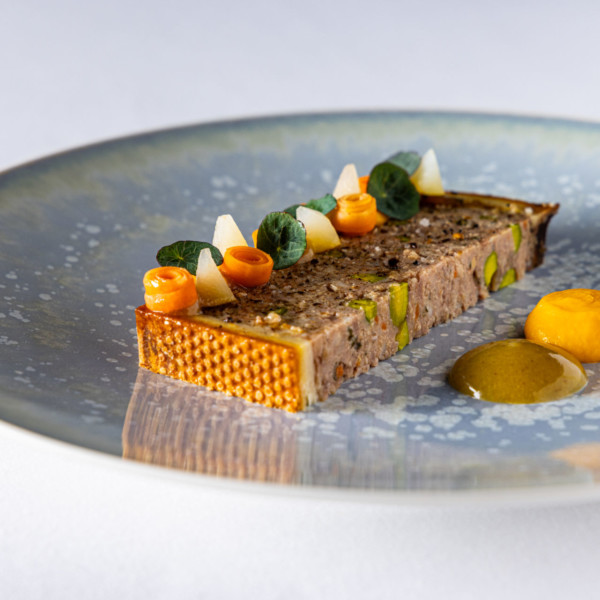 Pâté croûte de chevreuil, poire, carotte et gingembre
