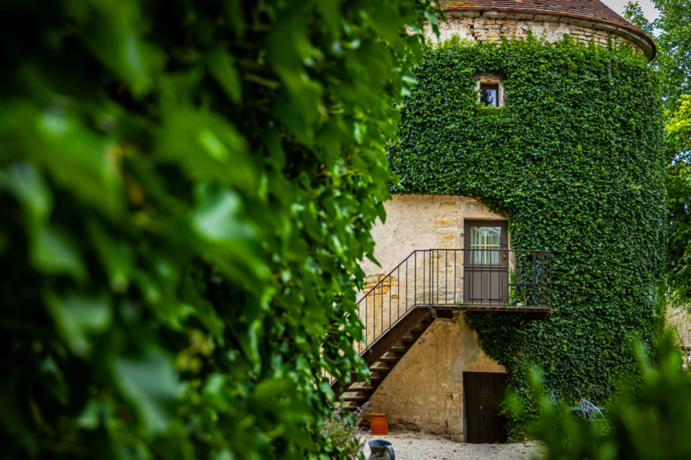 Une des dépendances du Château de Courban