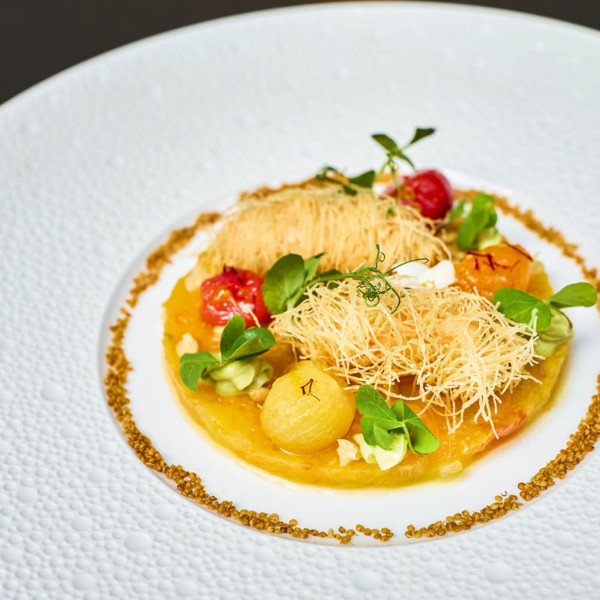 Langoustines en cheveux d’ange, tomate ananas