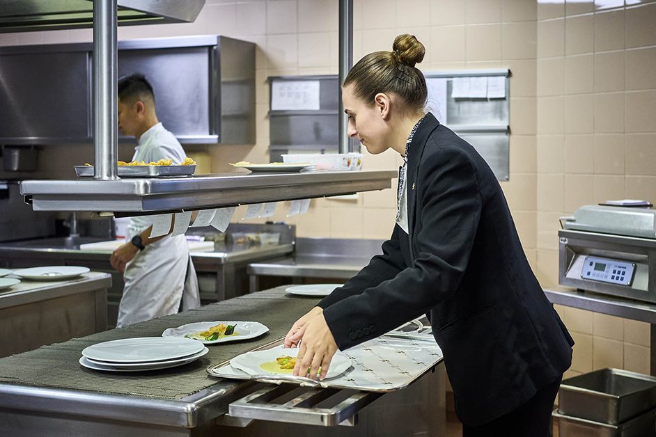 Service au passe-plat