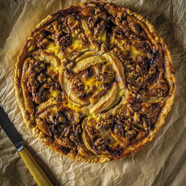 Tarte pommes, Époisses et noix Loïc Joninon