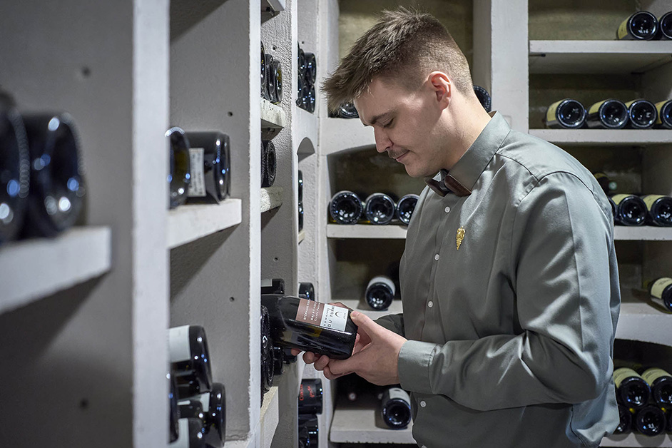 Sommelier
