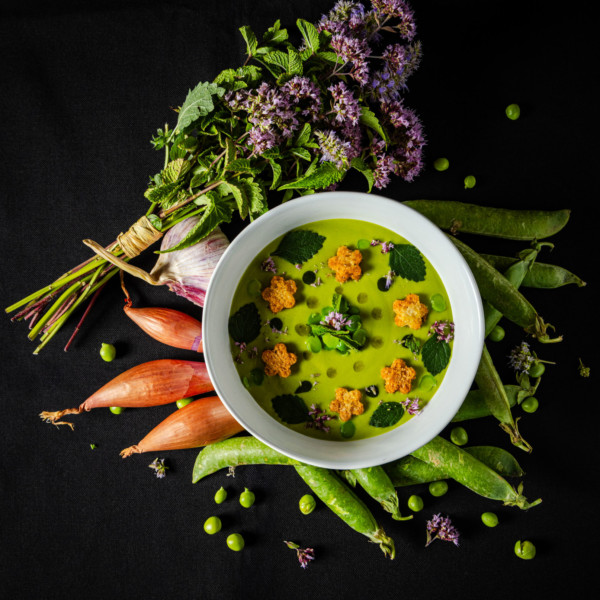 Velouté de petits pois au miso