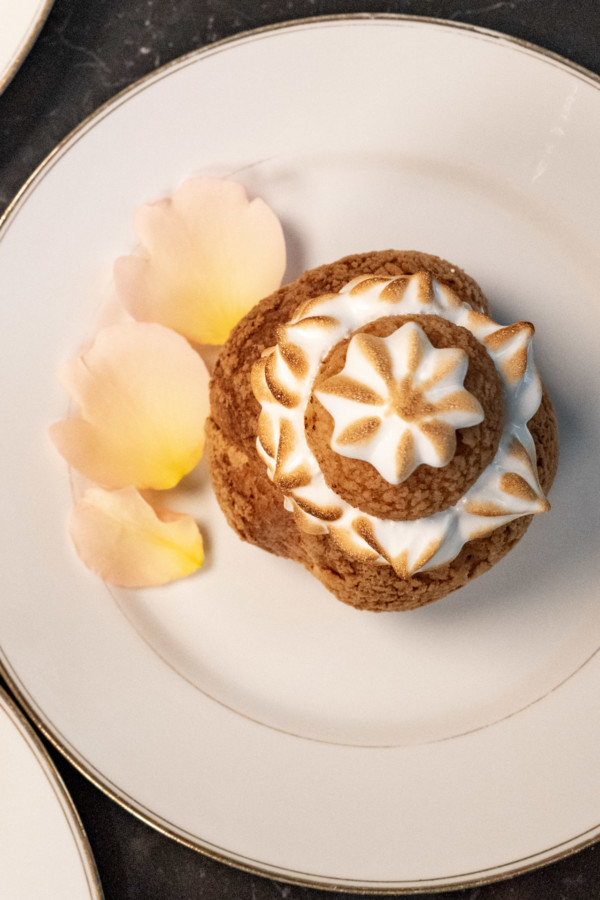 Choux dessert signature du chef Stéphane Renaud